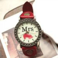 PriceAngels: 8% Off Retro Mrs. Lip Leather Strap Analog